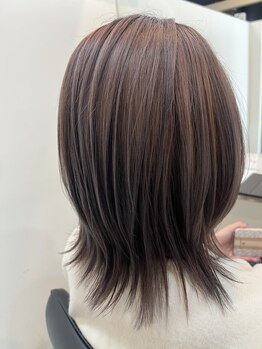 フェクシアバイナチュラル(FEXIA by Natural)の写真/触れて実感！髪の内部から補修し指道りなめらかな仕上がりに！髪質にあったトリートメントをご提案◎