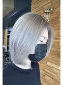 ミディアムボブ