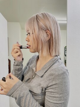 ウィットサークル(wit circle) ホワイトブロンド/ブロンド/ボブ/ブリーチ/名古屋/栄