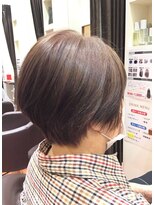 美容室ヒラトヤ 都南店&nbsp;ミニボブエアストレート艶髪切りっぱなし束感ショート