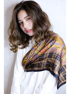 テトテ バイ ミリー 江坂(tetote by milly) 【tetote江坂】柔らかさ引き立つ波ウェーブミディ