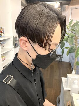 バイフィフス 原宿/表参道(by fifth) 前下がりセンターパート/内巻き/かりあげ/ツーブロック