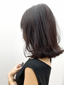 ロウ 吉祥寺(ROW) ◎20代30代40代◇外ハネミディアムミルクティアッシュ♪