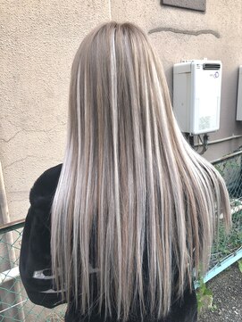 ライブトレア(LIVE TOREA) ミルクティカラー×シルバーメッシュ