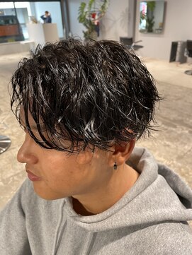 ワン(One) 濡れ髪スパイラルパーマ