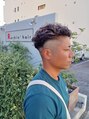 ロッキンヘアー(Rockin' hair) フェードカット　スパイラルパーマ