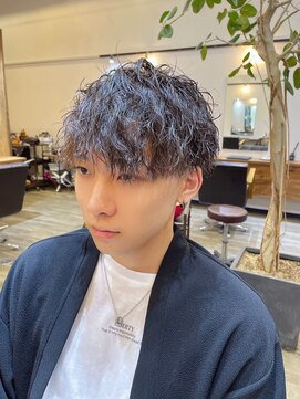 フラッグ ヘアー 天神西通り店(Flag HAIR) メンズパーマ 波巻きパーマ ツイストスパイラル