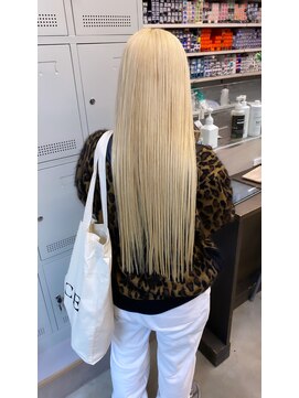 ヴァーディ オモテサンドウ(Vardy omotesando) ブロンド/ケアブリーチ/ダブルカラー/白系カラー