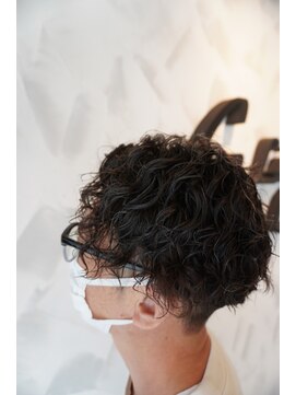 リノ カルバリ(Lino Calbari) Calbariスタイル