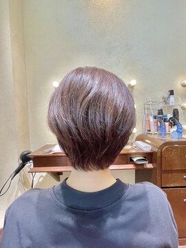 エルサフィロ ヨドヤバシ(el zafiro yodoyabashi) 【el zafiro yodoyabashi】大人女性丸みショート