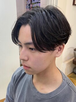 レボルトヘアー(R EVOLUT hair)の写真/【柏駅5分】メンズカット+似合わせ眉カット￥4,000☆眉カットのトータル仕上げで好印象スタイルに◎