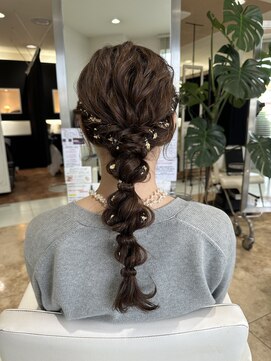 ペーハーセブン アーツ(Arts) 編みおろしヘア