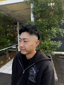 短髪にツイスパ