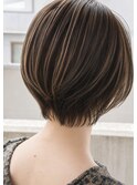 ショートボブ