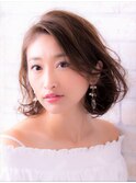 伸ばしかけ小顔ネイビーカラーのマニッシュ美髪フレンチボブ