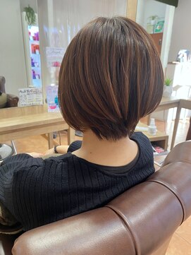 レディエント 甲子園口店(radiant) 前下がりショート