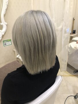 アパルトメント ジェシカ(l'appartement de Jessica) ホワイトベージュ