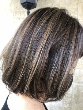 ティンク センター南 (Tink) 動きのあるハイライト