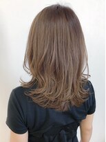 リコ(LIKO)&nbsp;大人のレイヤーセミディ☆レイヤー/明るい白髪染め/大人女子