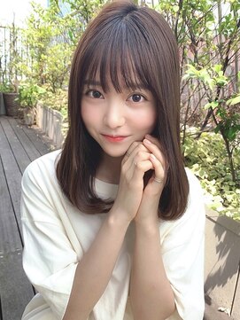 シルクレイ 新宿店(Silk-lei) 大人かわいいカーキグレージュ,フェザーバング20代