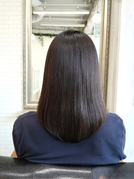 プレジール (Plaisir) 30代40代50代60代　内巻き　ストレート　ミディアム　黒髪