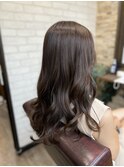 ニュアンスカラー/センターパート/ツヤ髪スタイル/ブルージュ