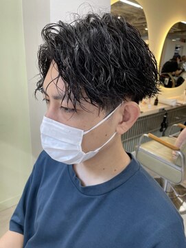 テトラ バイ ネオリーブ 横浜西口店(tetra by neolive) 横浜★サイドパートのツイストスパイラルパーマ