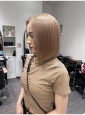 ピンクベージュ