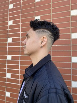 コワファースト 大分(COIFF1RST) フェードアップスタイル