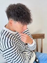 サンディーズバーバーショップ(Sandees)&nbsp;波巻きパーママッシュツーブロックフェード