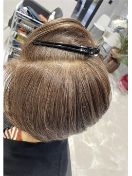 フク ヘアーワークス バイ フェニーチェ(fuku hair works by FENICE) 白髪活かしカラー