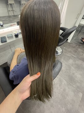 エイト 立川店(EIGHT) オリーブグレージュ