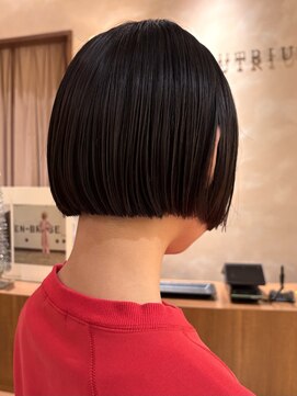 ビュートリアム265(BEAUTRIUM 265) ★艶々縮毛矯正ストレートパーマ黒髪ボブミニボブ髪質改善銀座