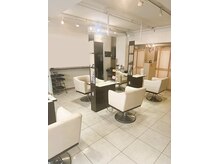 カラーラウンジ 美色館(Color Lounge)