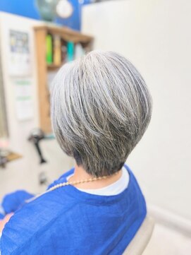 ヘアーアンドメイク ドレス(DRESS) 白髪活かしハイライト