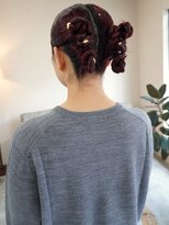 トナリ(tonari)&nbsp;ヘアセット ツインお団子 イベントヘア アップ【鹿児島中央駅】