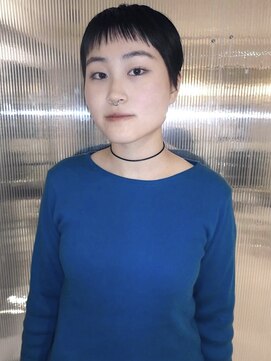楪(yuzuriha) 【pixie cut】