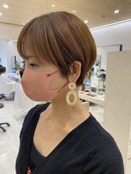 脱・美容室迷子!大人女性の髪悩みを解決する美フォルムショート。若々しい印象へ♪