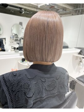 ウィステリア 銀座(WISTERIA) 【WISTERIA】ミルクティーベージュ/ダブルカラー/ブリーチ/ボブ