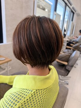 プラスイズム ヴェレン(PLUSISM Velen) 丸みスッキリショート