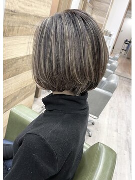 ジゼル(gisele) (稲毛)白髪ぼかしハイライト