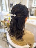 結婚式 二次会 お呼ばれ ハーフアップ×ビジューアクセ