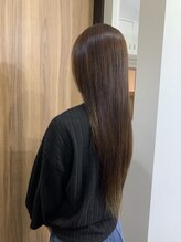 アジュ(aju) カット＆ストレート