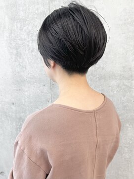 モリオ(morio) 刈り上げツーブロックショートボブ