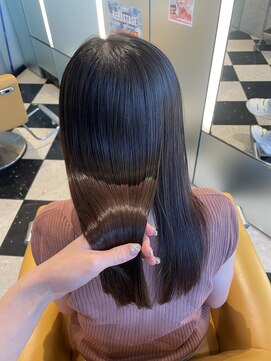 ラパンセヴェール(LA PENSEE VERT) 艶髪ストレートパーマ