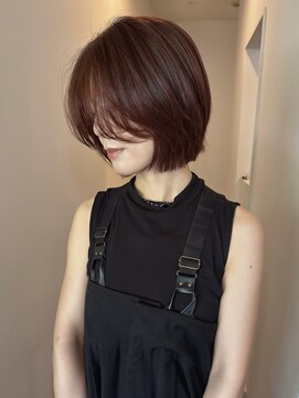 デコ(DECO) 大人っぽく流れるボブ