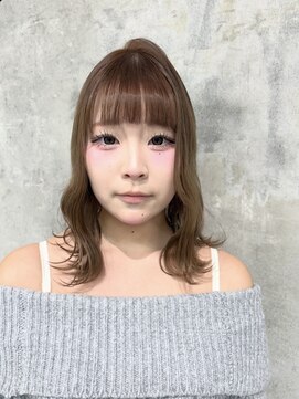 ヘーゼルベージュ/ヘーゼルブラウン/ベージュカラー