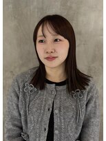 ヘルベチカ・ヘア(Helvetica hair)&nbsp;セミロング/２wayバング/顔周りカット/オリーブベージュ