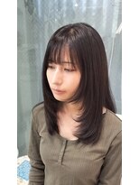 フェイス ウルマ(face URUMA)&nbsp;ロングの顔周りレイヤースタイル