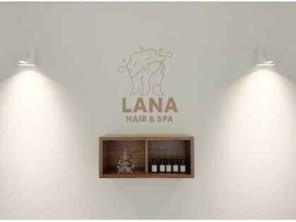 ラナ(LANA)の写真
